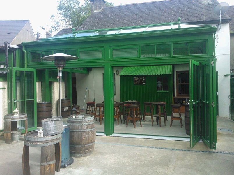 Powells pub 2010